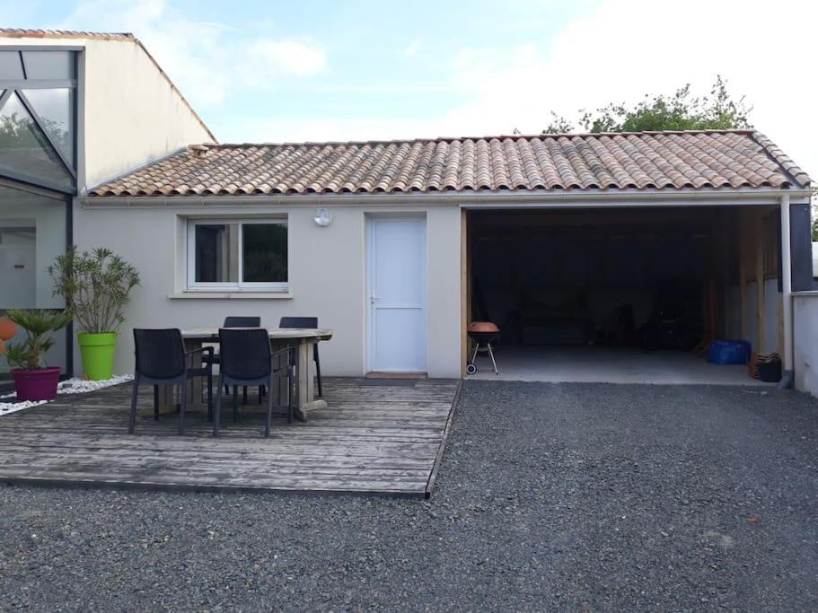 Maison De 4 Personnes Saint-Porchaire Extérieur photo
