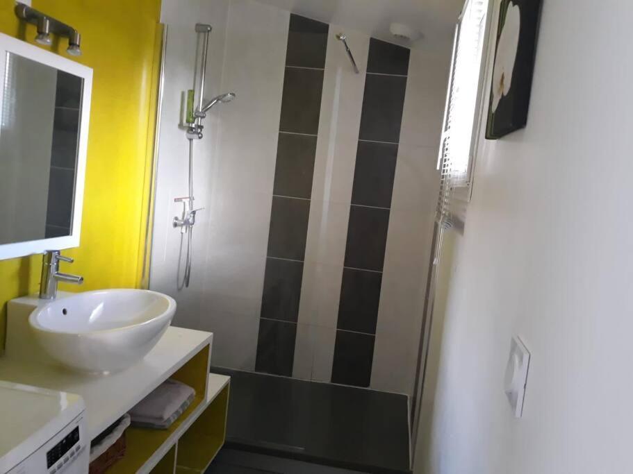 Maison De 4 Personnes Saint-Porchaire Extérieur photo